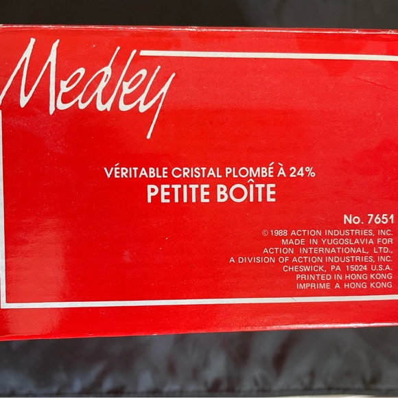 Medley Genuine Crystal Trinket Box-Vintage - Picture 7 of 7